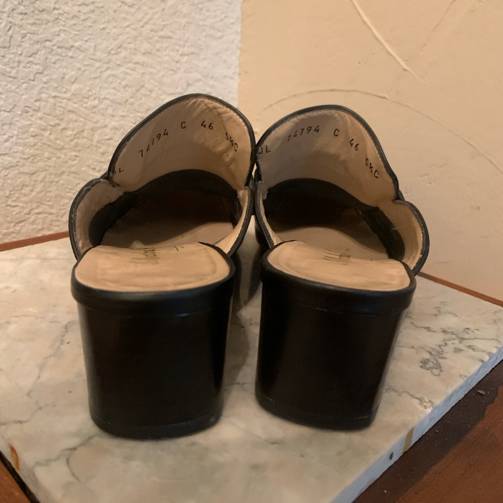 Salvatore Ferragamo black mules - size 5.5 - Picture 5 of 8